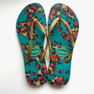 NWOT Havaianas Slim Flip Flops in Teal Gold Fruit | Size 11